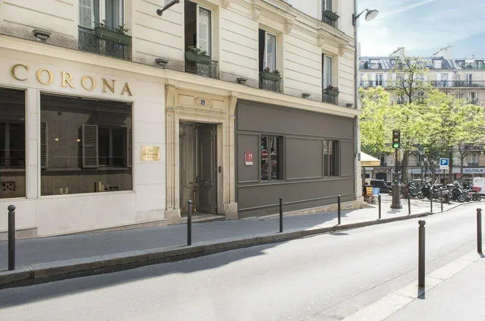 Hotel Corona Rodier en el distrito 9 de París cerca de Montmartre con habitaciones familiares