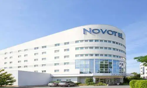 Novotel Paris Orly Rungis 4 estrellas, hotel económico cerca del aeropuerto con transporte gratuito