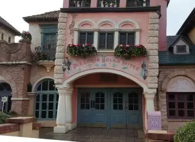 Pizzería Bella Notte en Fantasyland Disneyland París
