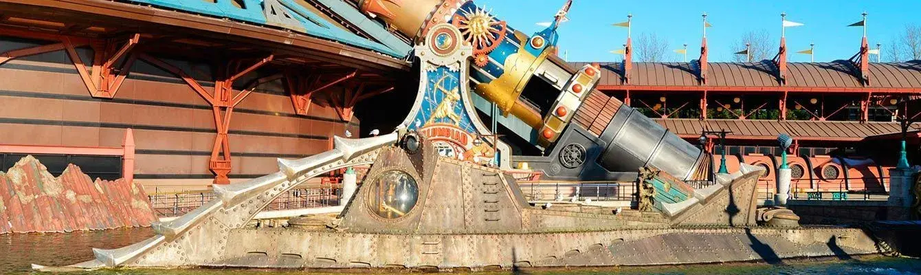 Submarino Nautilus de Julio Verne en Disneyland Paris, recorrido interactivo submarino