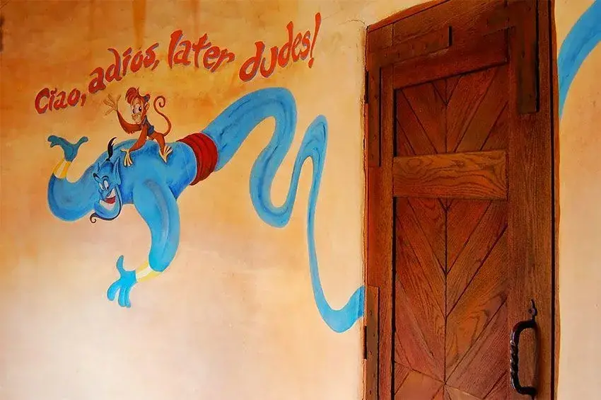 Puerta de despedida del Pasaje Aladín con mensaje del Genio - Final de la atracción mágica