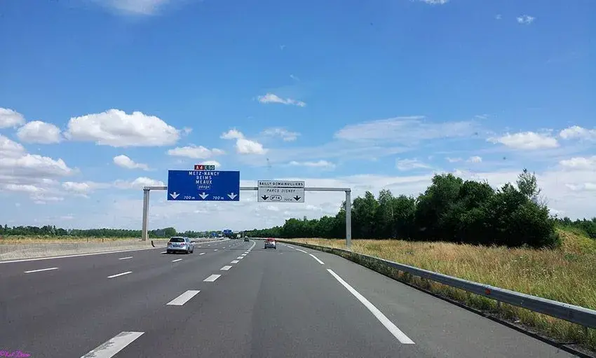 Ruta hacia Disneyland Paris en autocaravana