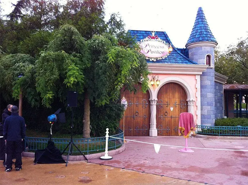 Vista exterior del Pabellón de Princesas en Disneyland® Paris