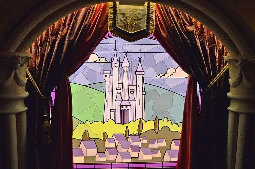 Uno de los tres cuadros decorativos del Pabellón de Princesas en Disneyland® Paris 