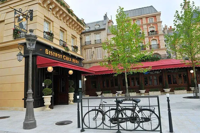 Fachada del restaurante Le Bistrot Chez Rémy en Disneyland París