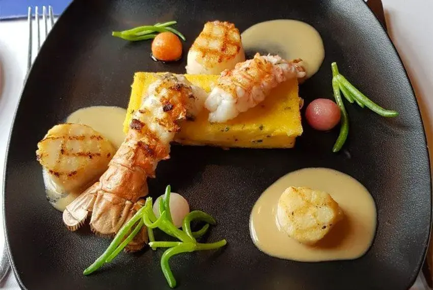 Walt's Restaurant - Ambiente íntimo del comedor