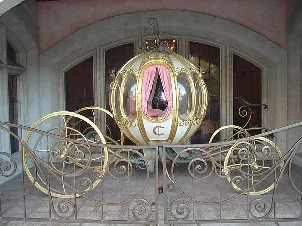 Auberge de Cendrillon - Salón de banquetes palaciego