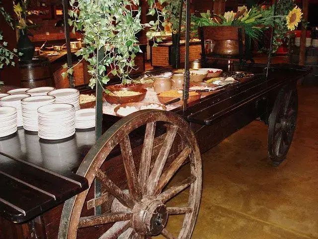 Chuck Wagon Cafe - 6
