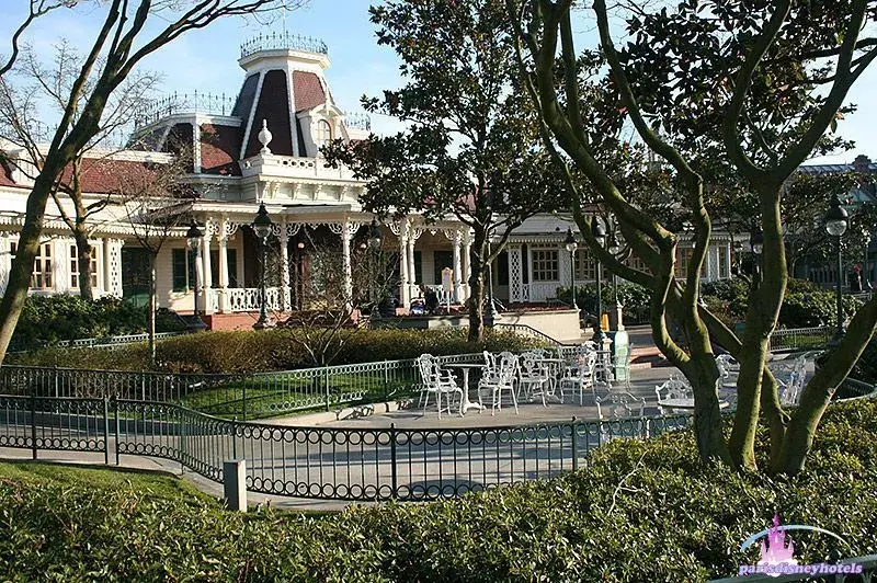 Plaza Gardens Restaurant - Buffet Libre