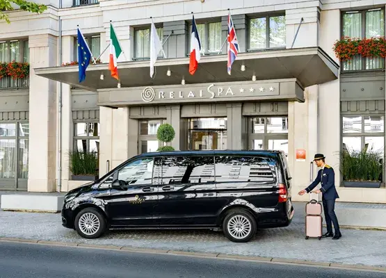 Relais Spa Val d'Europe cerca de Disneyland Paris con terraza, parking privado y wifi gratuita