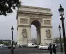 El Arco del Triunfo en París, monumento histórico en la Place Charles de Gaulle